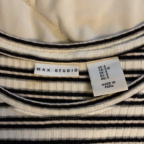 fitted women top size small - Picture 2 of 2